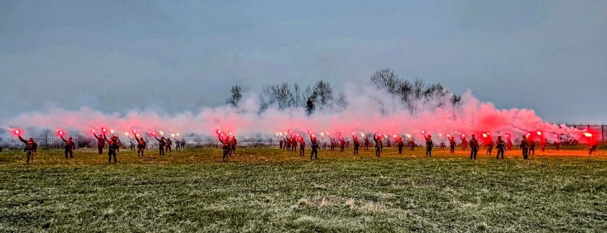 Красная беларусь фото