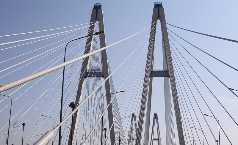     Владимир Путин дал поручения по строительству Ленского моста в Якутии и трассы Владивосток – Находка в Приморье