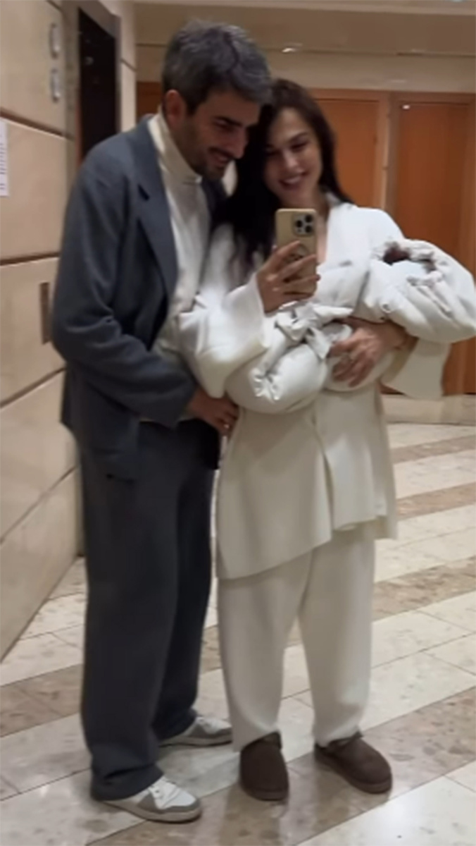 Сати Казанова с мужем и новорожденной дочкой. Фото: соцсети Сати Казановой