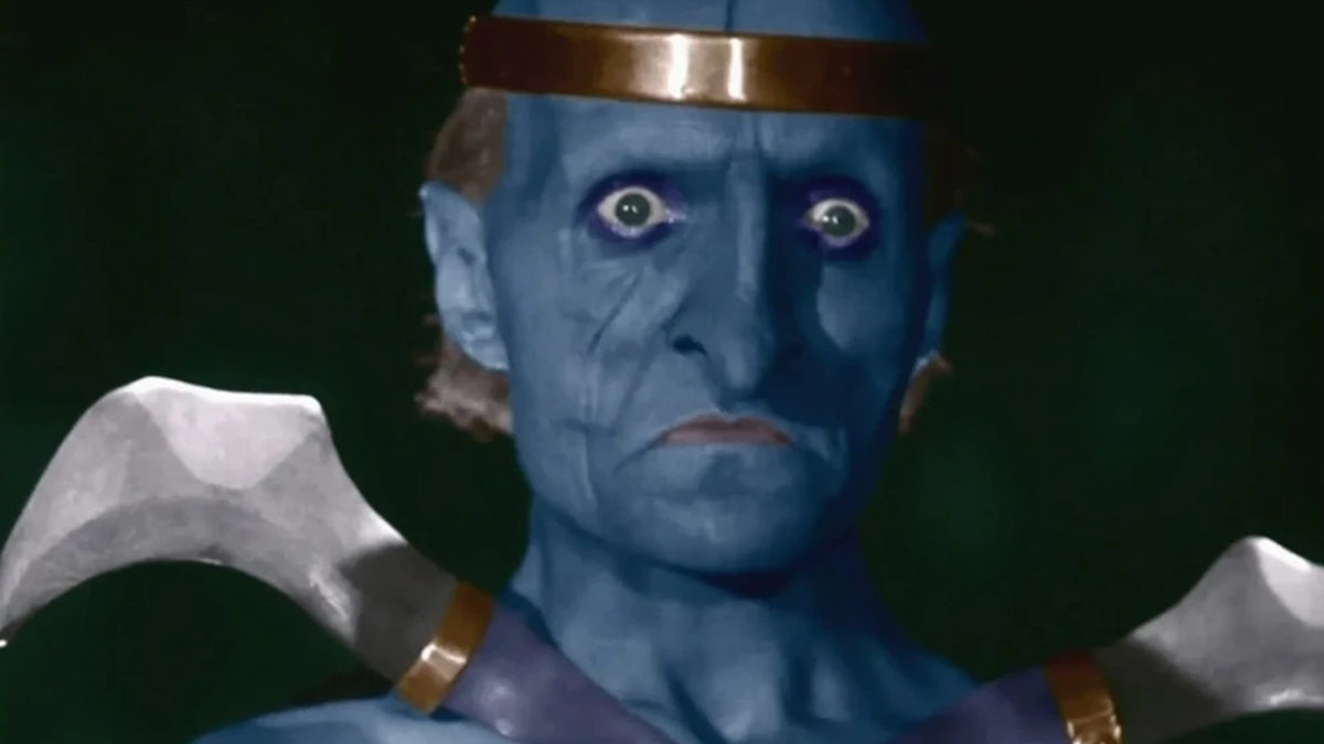 (C) zlodei.fandom.com