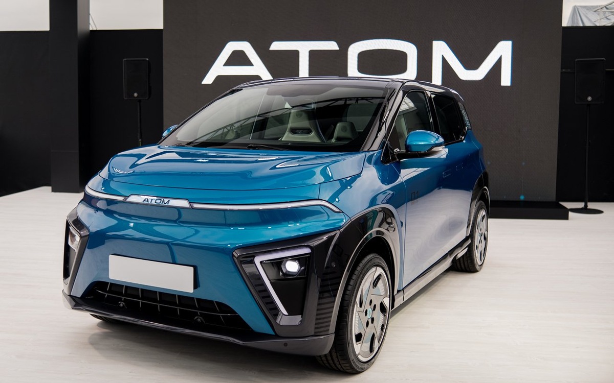 Atom