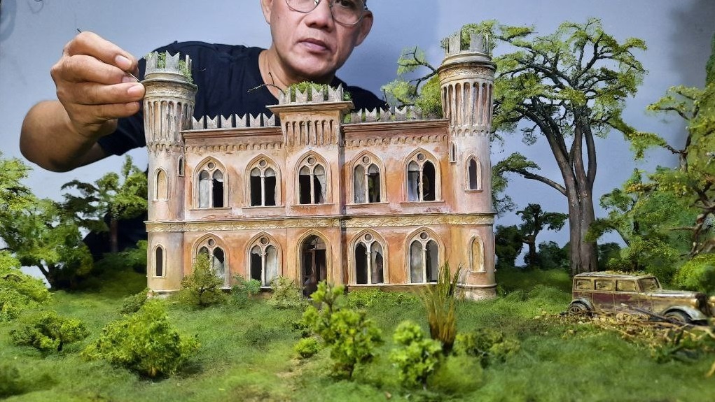 Миниатюра заброшенного замка в Италии
