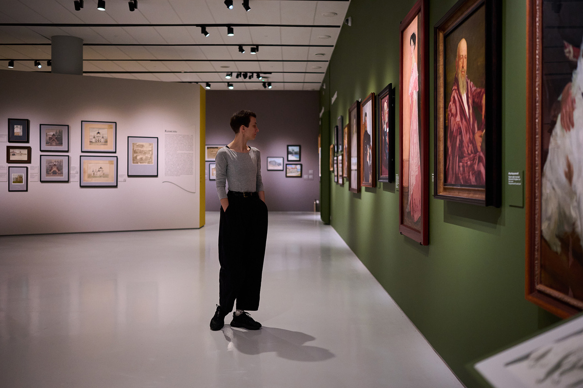    Экспозиция выставки «Новое общество художников»