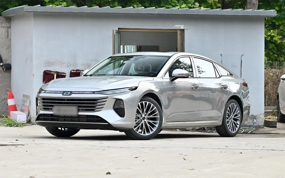 FAW Bestune B70 (Фото: dongchedi.com)  📷
