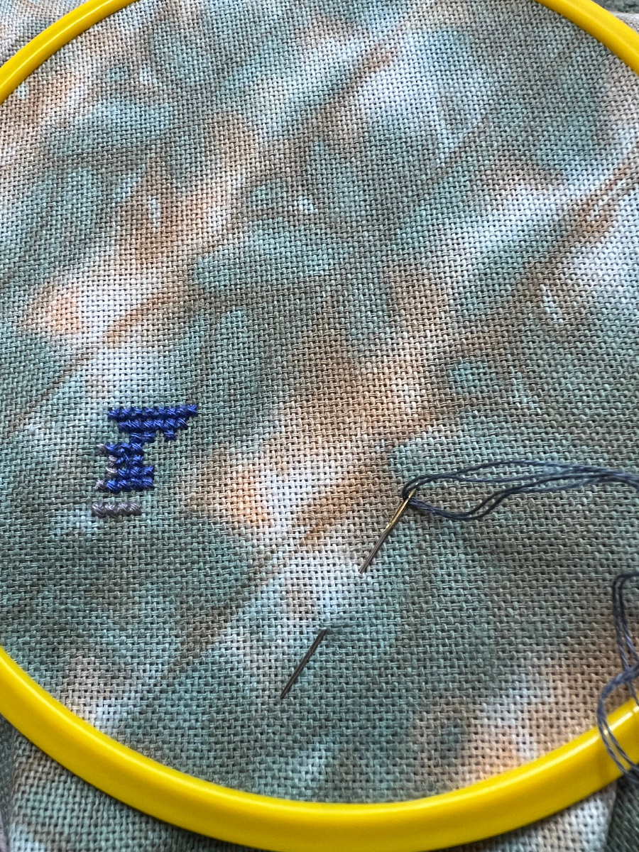 На первых крестиках меня еще одолевали сомнения, но я решила продолжать