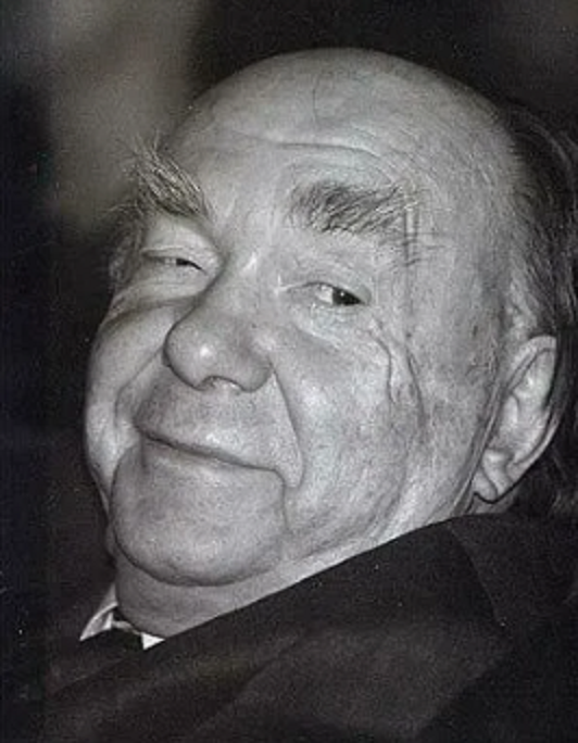 Искажение истории, начатое Яковлевым в ходе руководства идеологической работой партии, происходило не от недостатка знаний. 