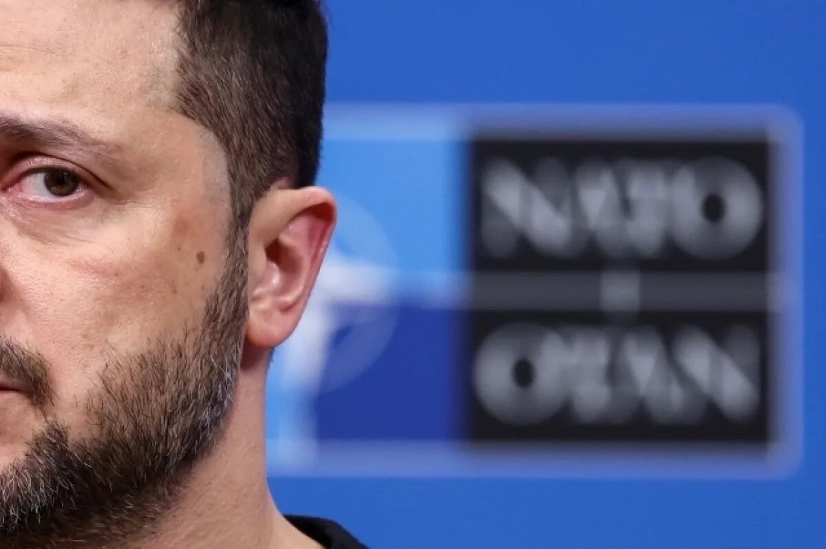    Экс-премьер Украины Азаров: выборы на Украине могут пройти осенью 2025 года