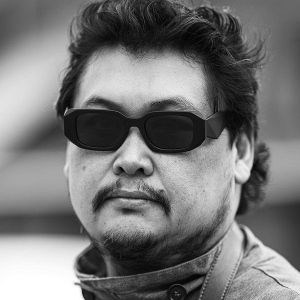     Нурлан Сабуров сыграет в «Бедных Патриках» у режиссера байопика «Руки вверх!»