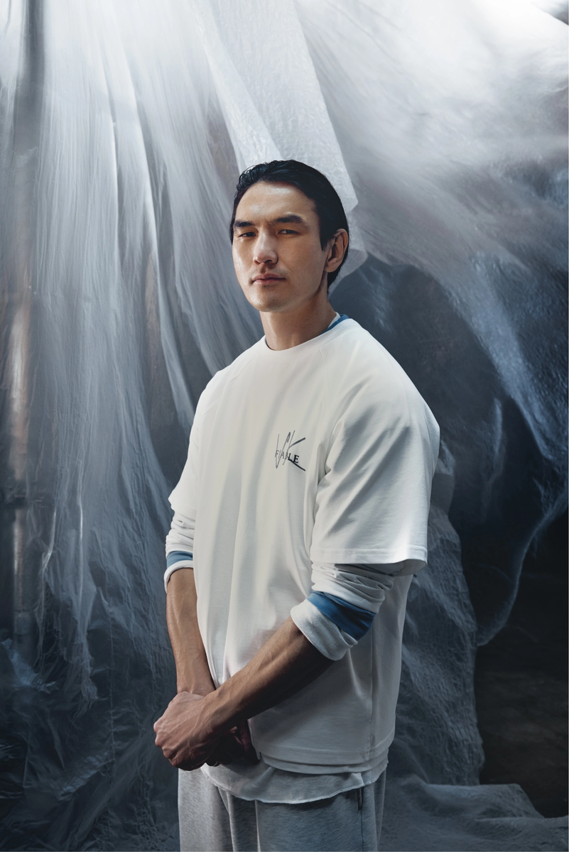 Урбан-бренд F | ABLE и VK представили совместную коллекцию с Нурланом Сабуровым