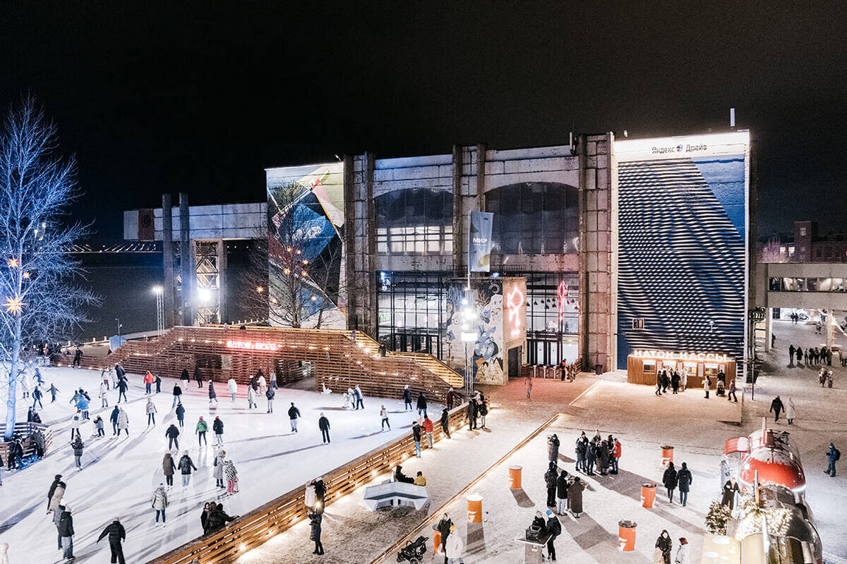 «Каток у моря» в Севкабеле