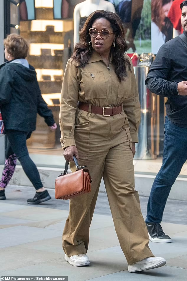 Опра отрицает, что ей заплатили