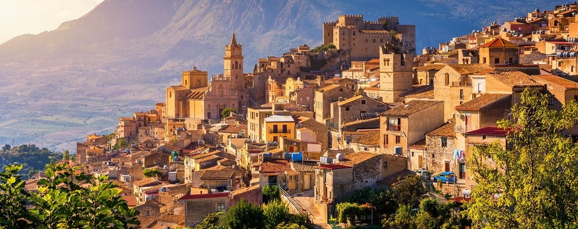 ©DaLiu/Shutterstock