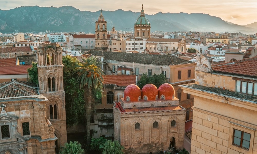 ©crazy_mad_train/Shutterstock