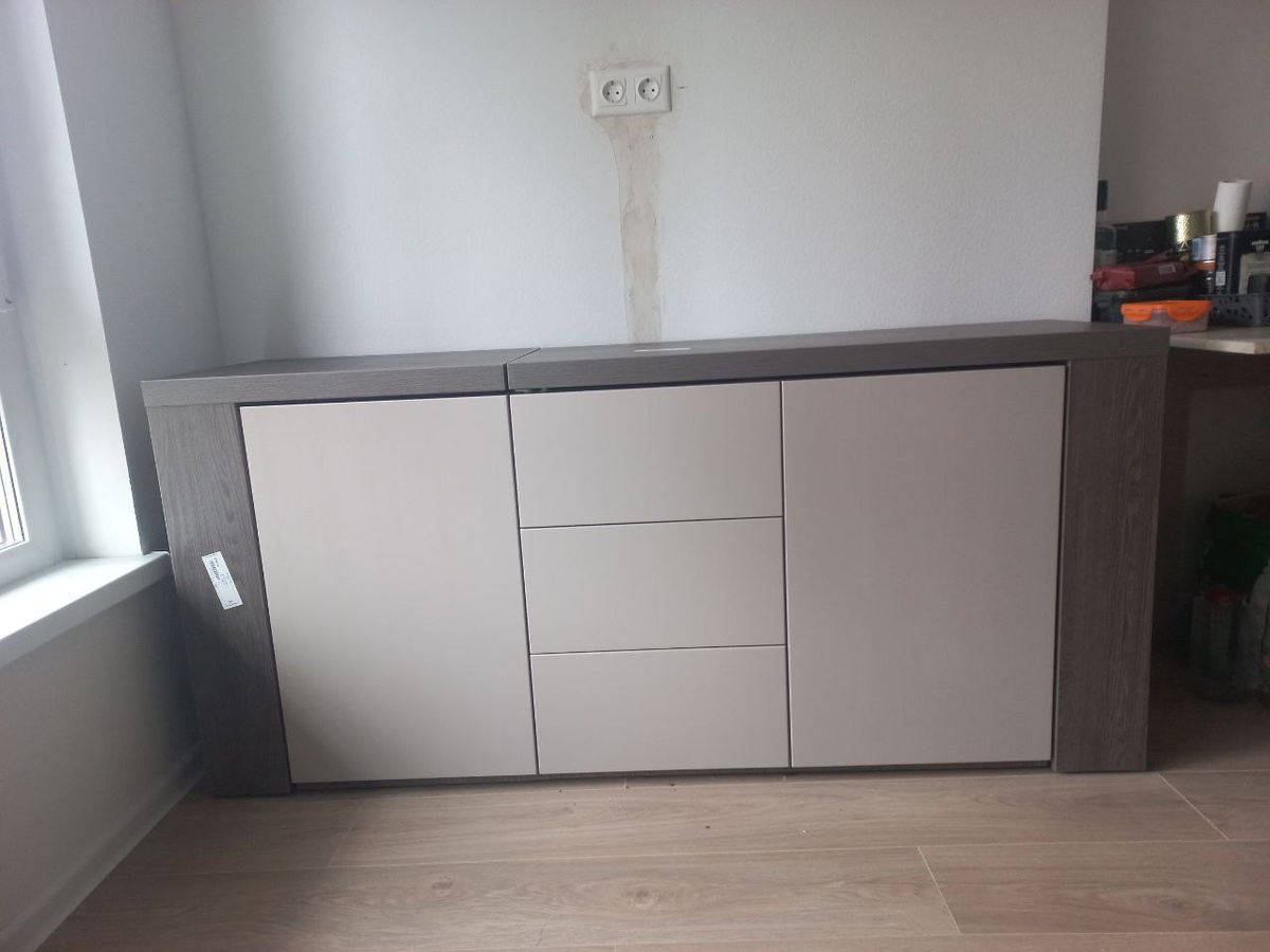 Умная мебель - стол-тумба 