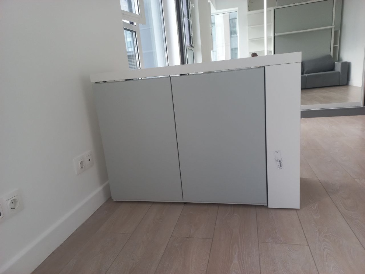 Умная мебель - стол-тумба