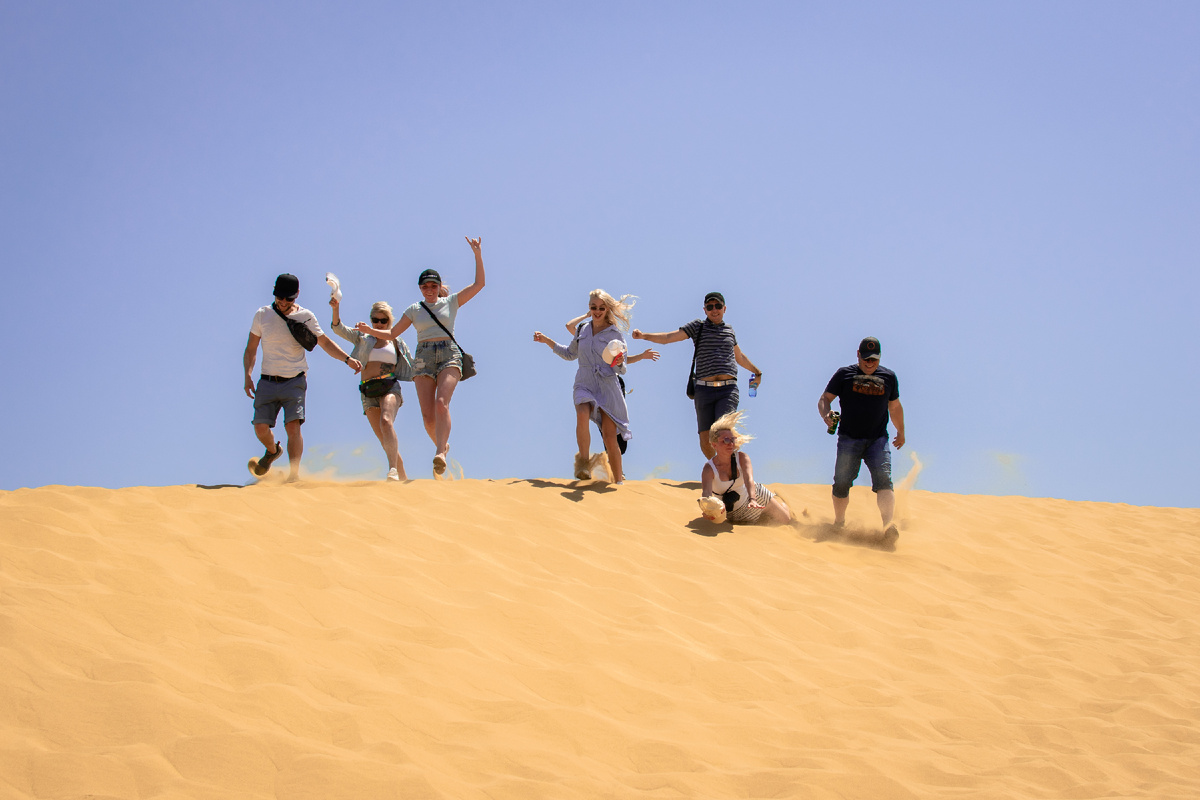 Бархан Сарыкум