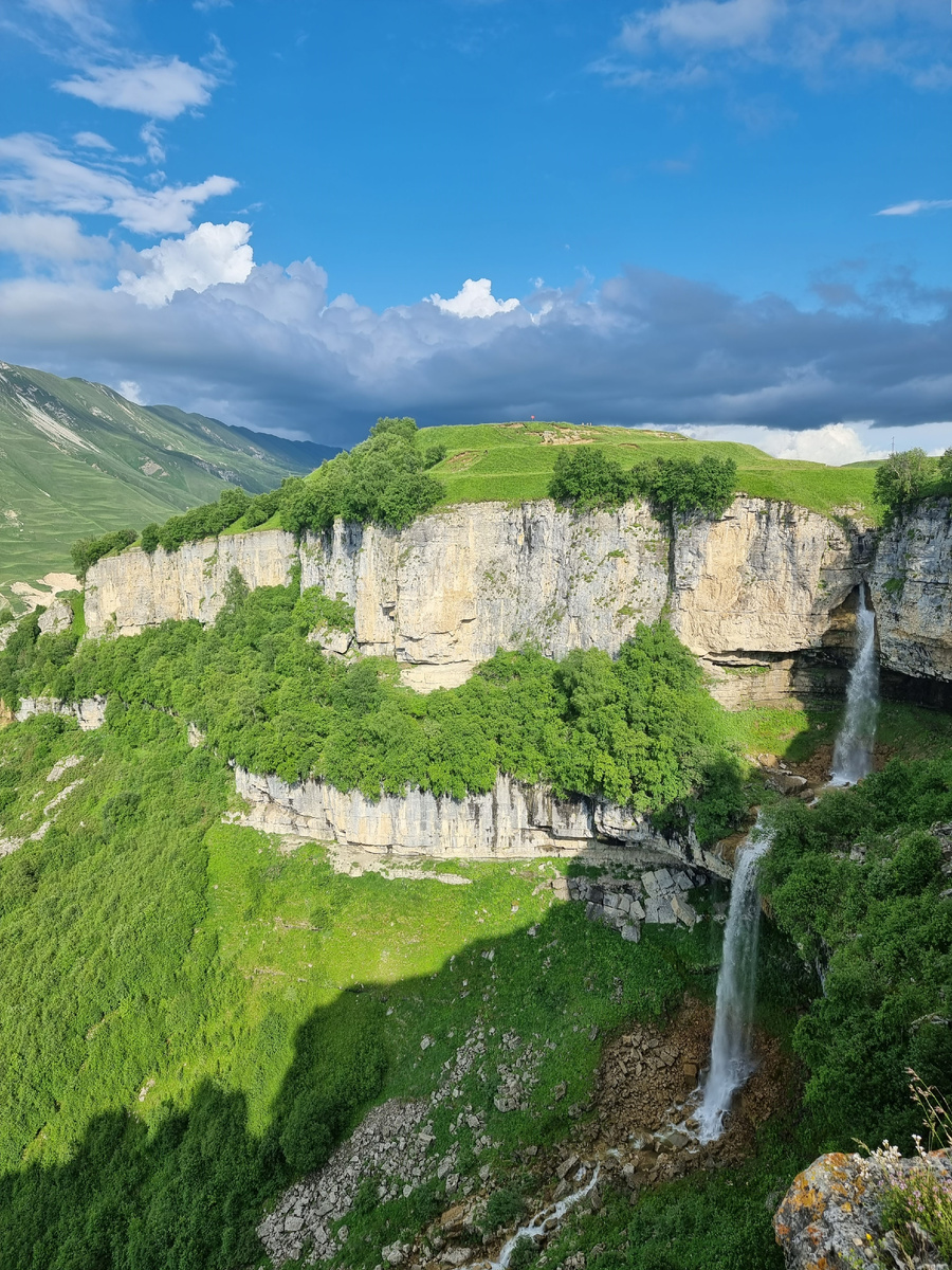 Водопад на Матласском плато