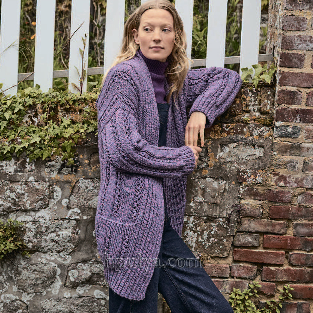 Длинный кардиган без застежки ажурным узором в рубчик