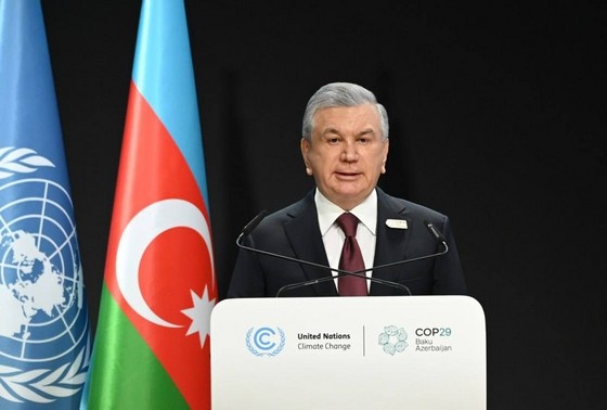    Шавкат Мирзиёев во время выступления на Саммите лидеров в рамках конференции COP29 в Баку