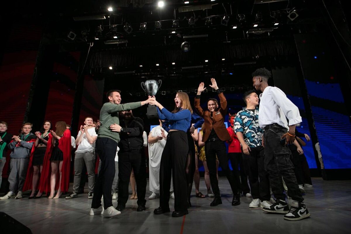    Команда КВН «Дежавю» примет участие в Международном фестивале «КиВиН-2025» Марина Шарт