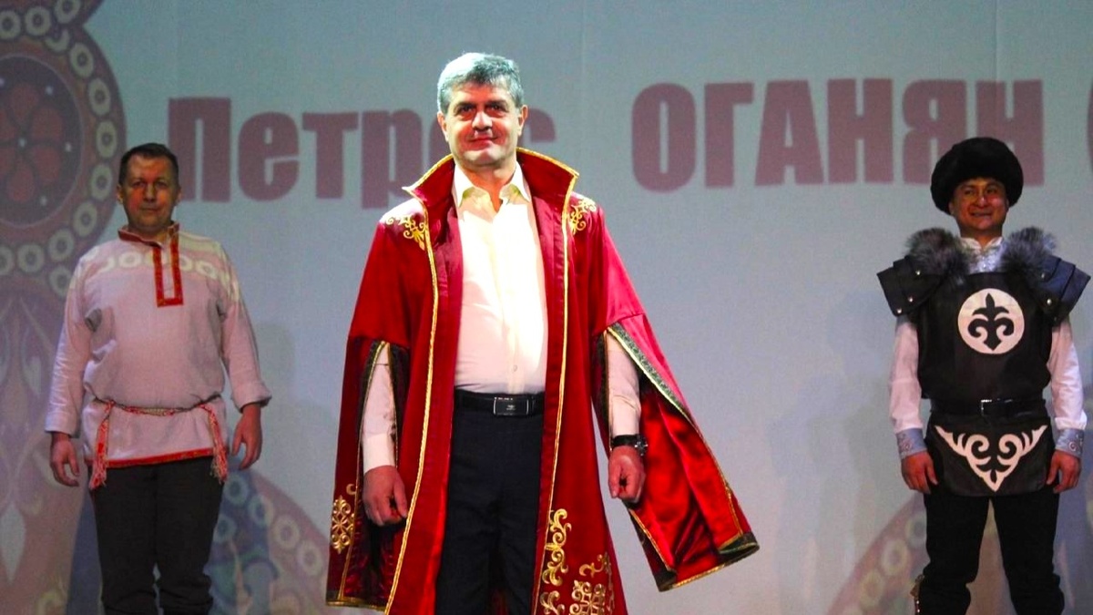    Необычный конкурс «Отцы и деды» организовали в Нижневартовске