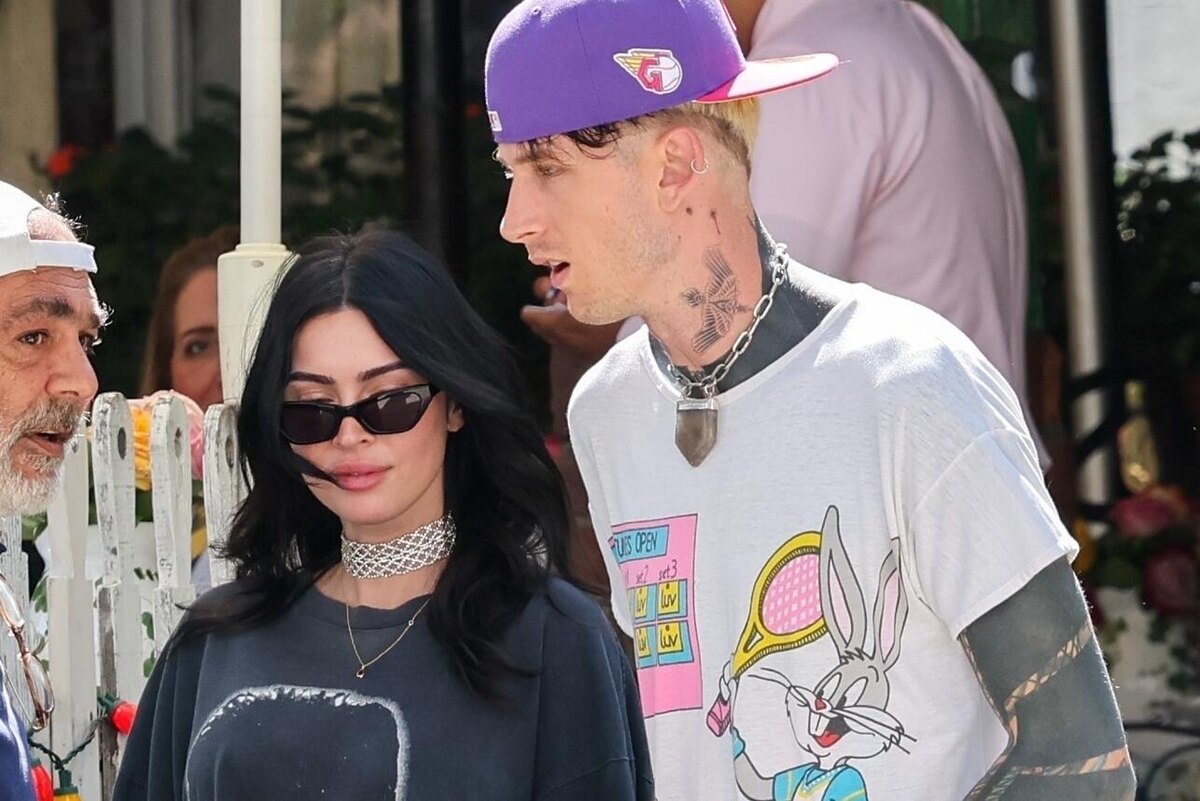    Меган Фокс решилась родить от Колсона Бейкера LEGION-MEDIA