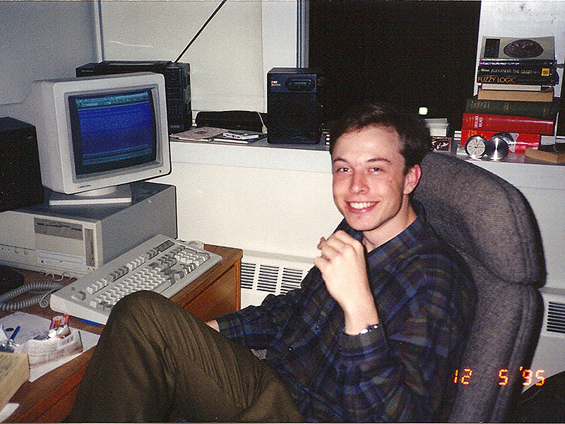 Молодой Илон Маск