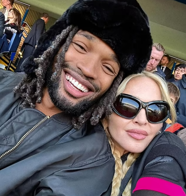    "Мадонна и Аким Моррис. Фото: Daily Mail"