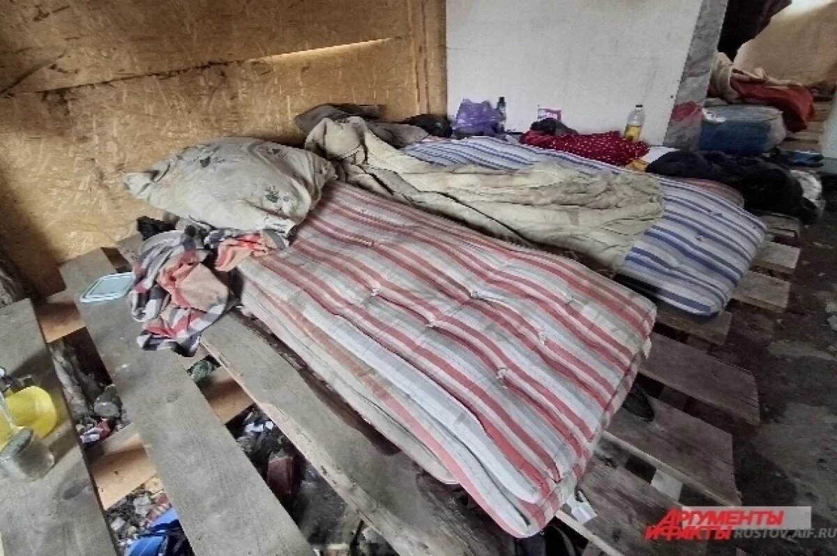    В таких условиях спали рабочие.