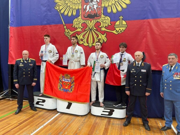    Оренбуржцы завоевали 16 медалей на чемпионате и первенстве России по кобудо Кристина Просвиркина