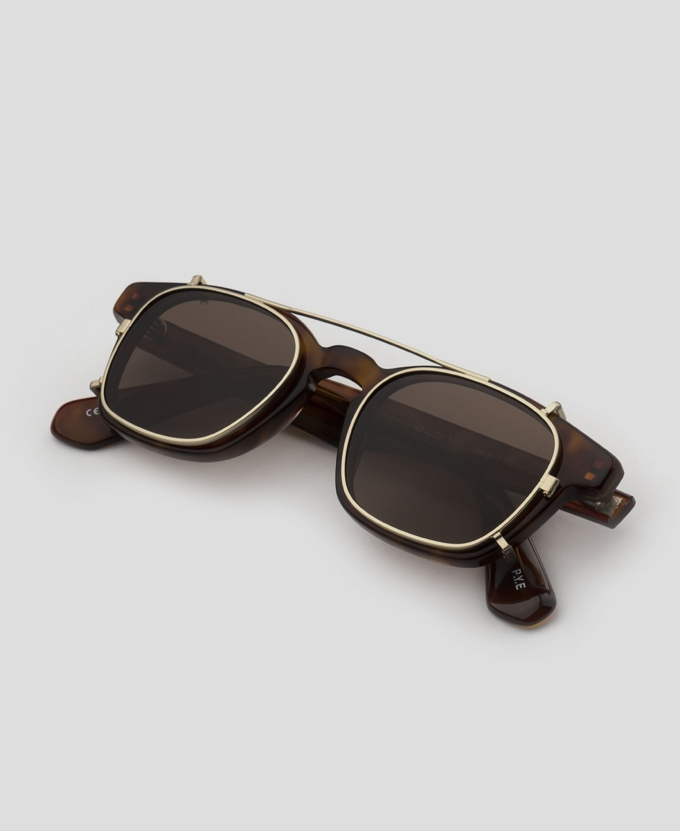    P.Y.E запустил коллекцию клипонов для 12 моделей очков (фото 2)