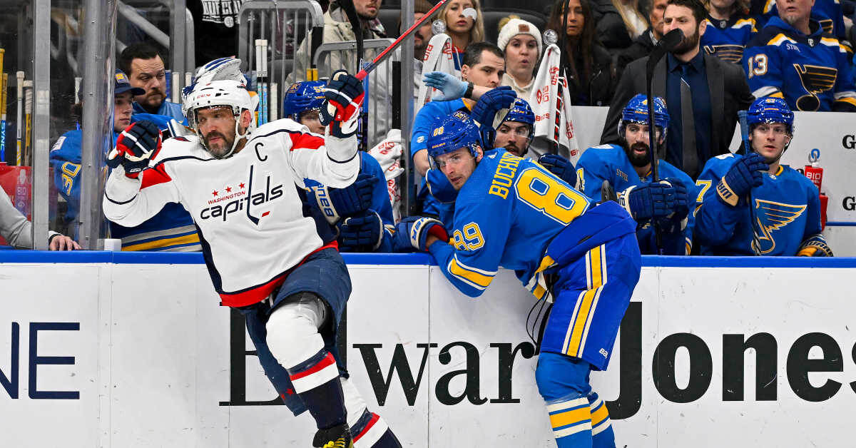 Момент хоккейного матча.  фото: картинки яндекса. 