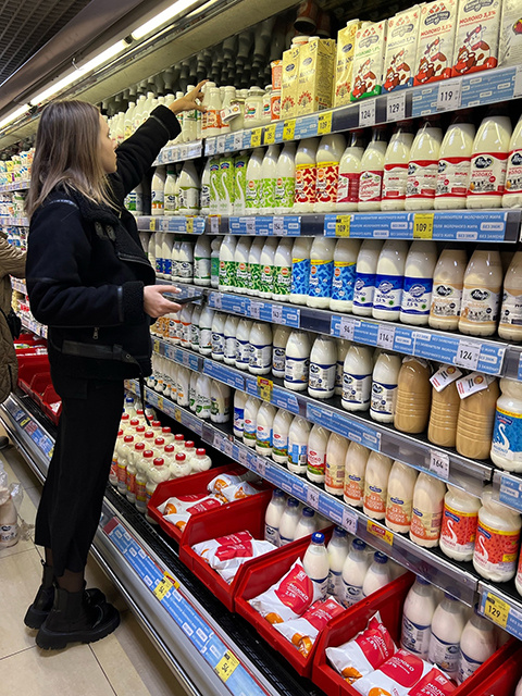    В магазинах резко подорожали сливочное масло, молоко и молочные продукты