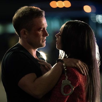     Тэрон Эджертон вступает в противостояние с Джейсоном Бейтманом в трейлере «Ручной клади»