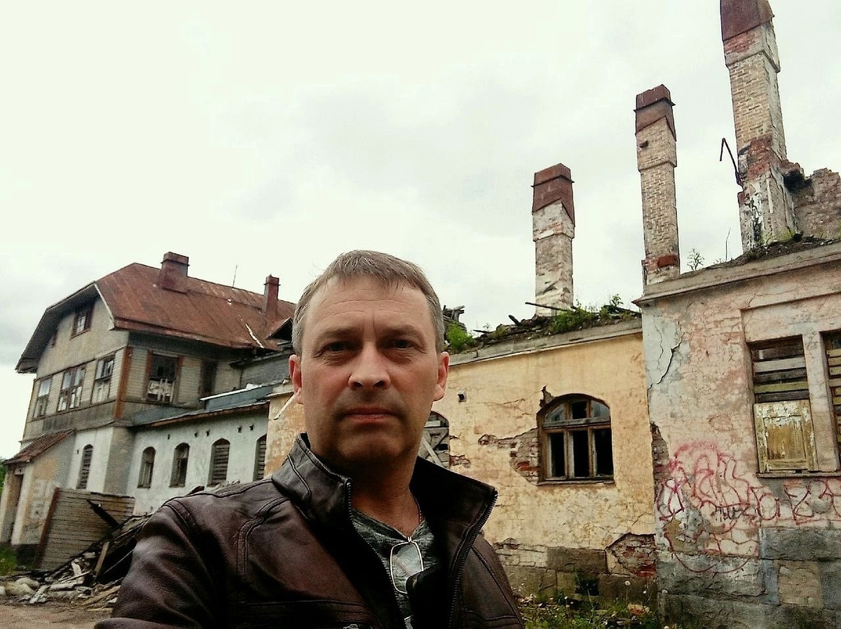 Комплекс больницы сестер милосердия – один из самых крупных сохранившихся в городе ансамблей общественных зданий, построенный в начале XX в. в 1907 г  по проекту первой в Финляндии женщины-архитектора Виви Ленн.