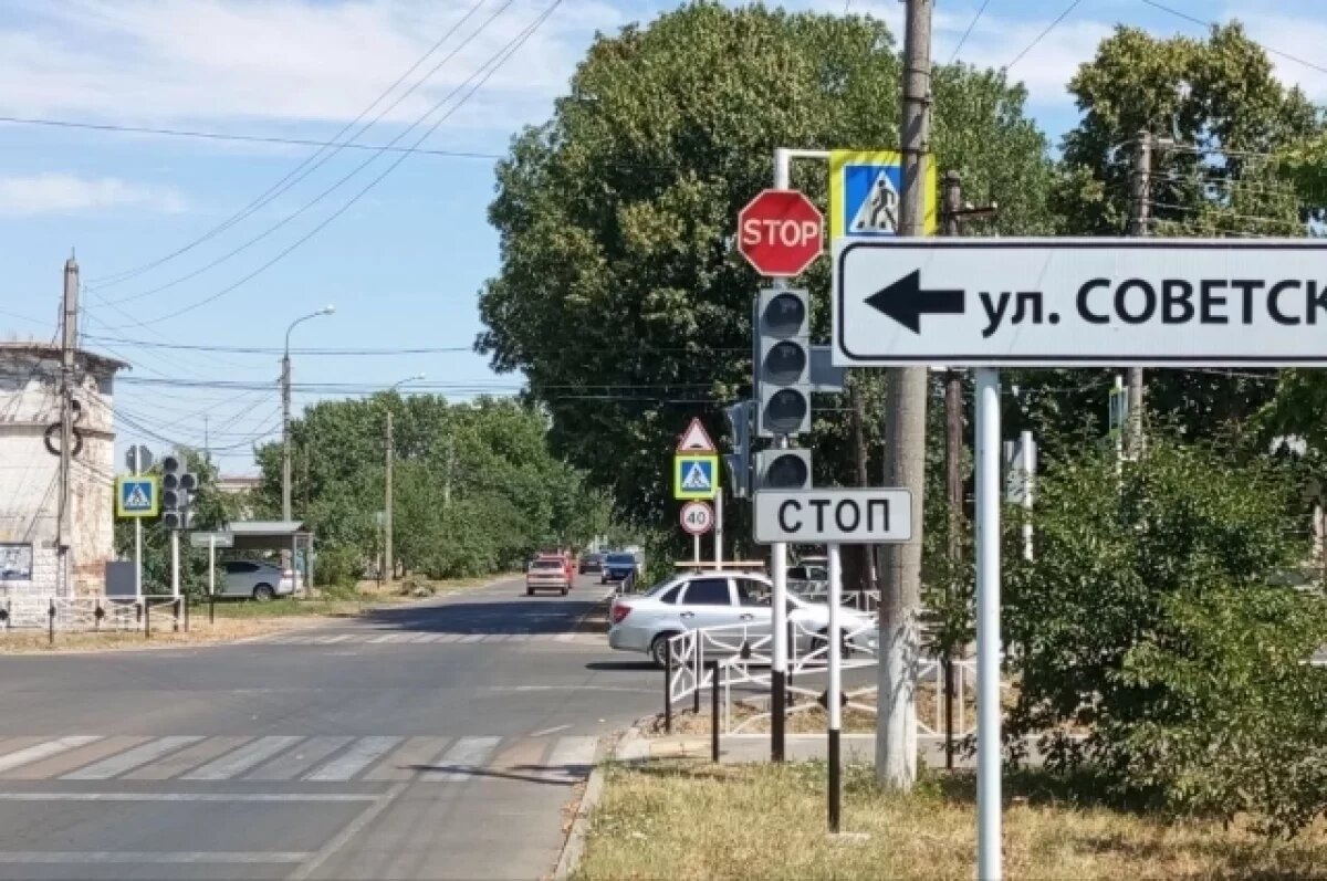    Светофоры на перекрестке Дзержинского и Ленинского Комсомола вышли из строя