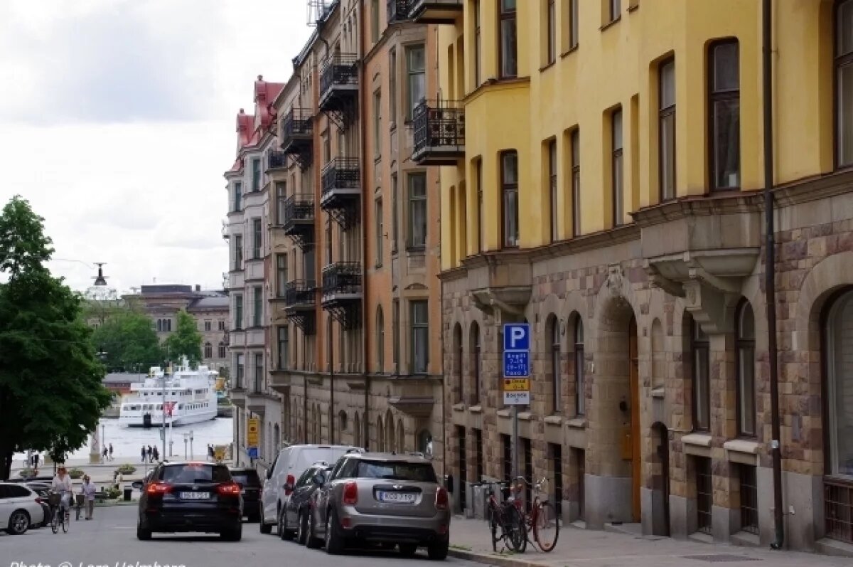    Береговая охрана Швеции передаст Киеву ненужные службе суда и автомобили