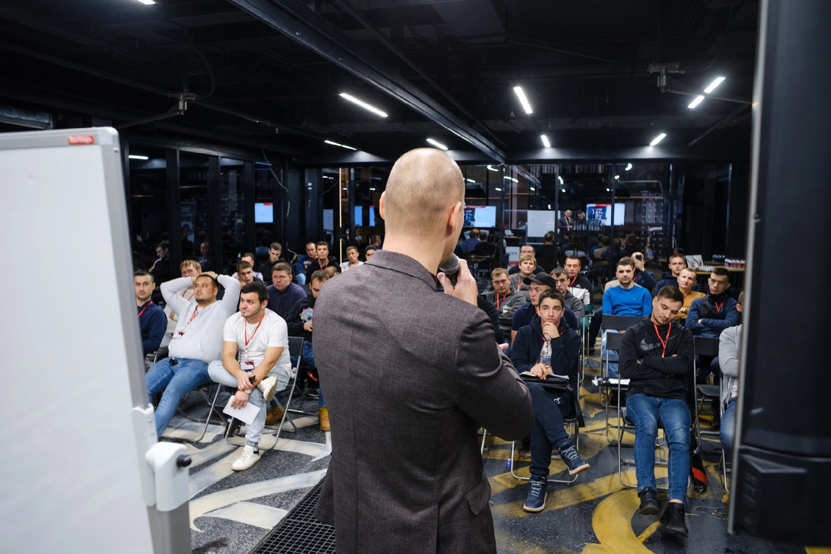 Алексей Кольчугин DetailingCoach на семинаре в Казани