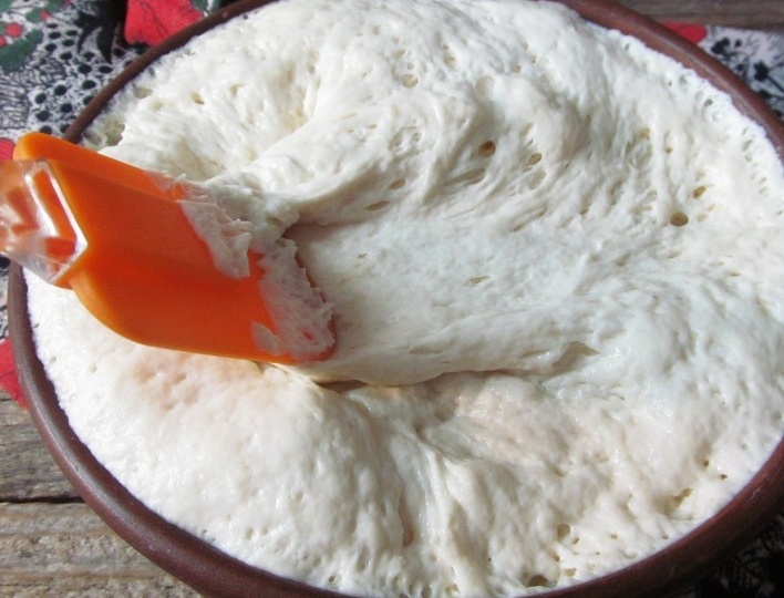 Из самого экономного теста пеку самые вкусные, пуховые пироги: есть 3 хитрости. Растет быстро, эластичное - никто не верит, что экономное