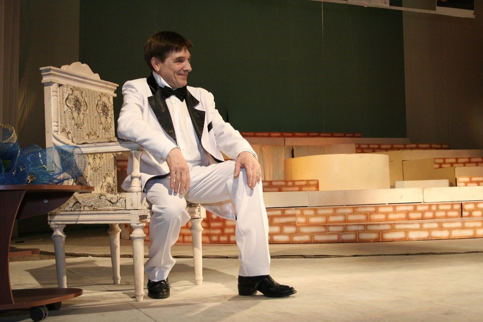    Творческий вечер артиста Олег УКЛАДОВ