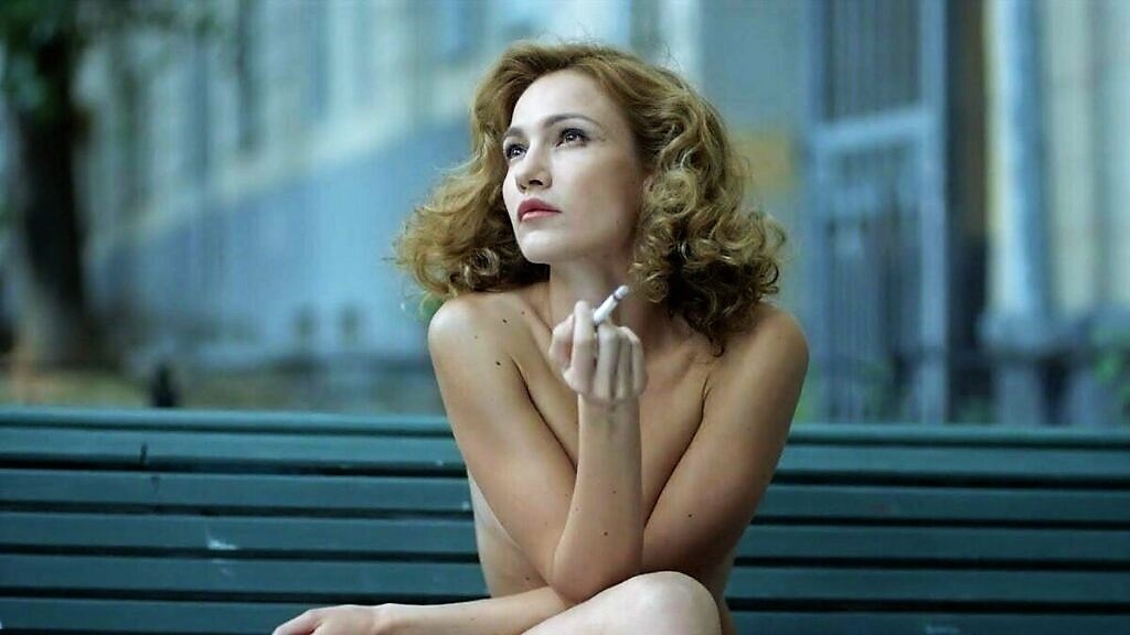Лариса, отвергнутая любовница Хрусталёва – Евгения Брик