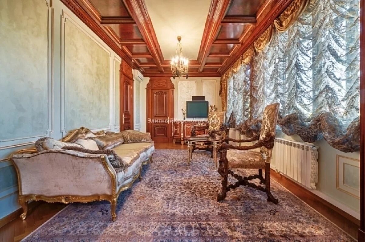    В Красноярске продают элитную квартиру-дворец за 45,6 млн рублей