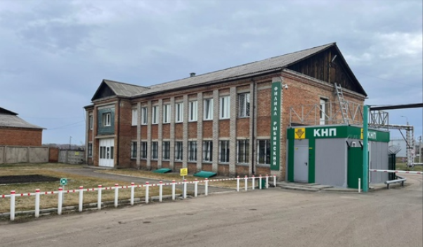 Новое административное здание нефтебазы построено в 1980-х 