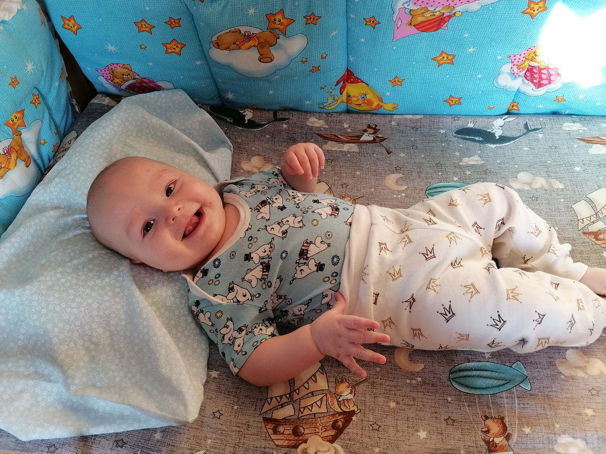 Маленький Саша 