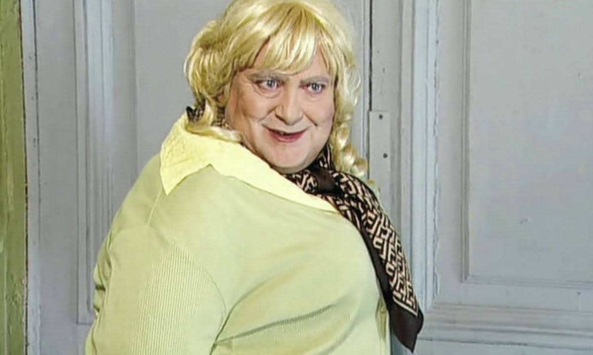 Юрий Стоянов