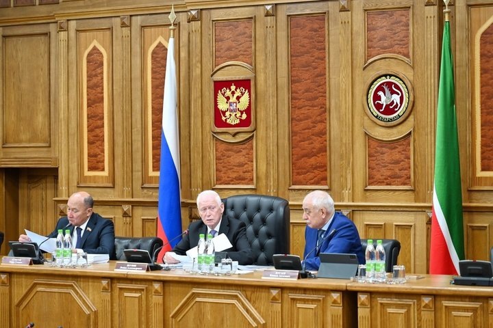 Фото: взято с сайта Госсовета РТ