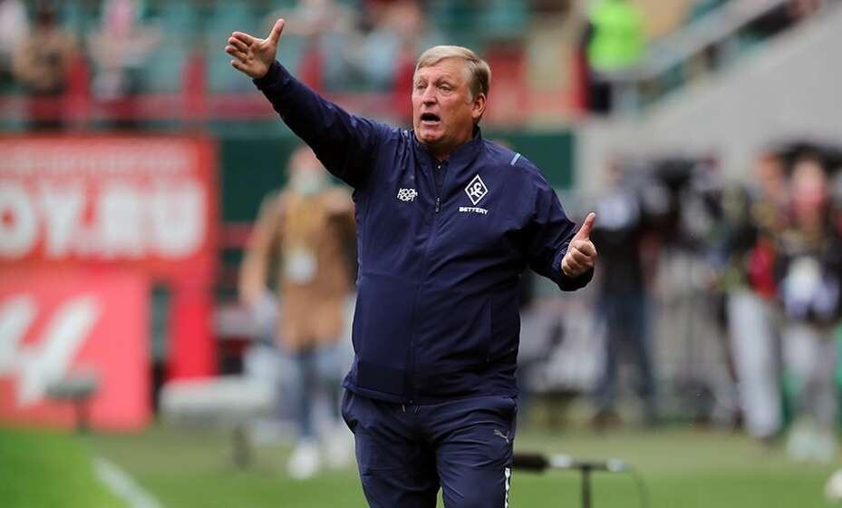    Осинькин и его "Крылья Советов" упустили победу над "Оренбургом". Фото: РПЛ