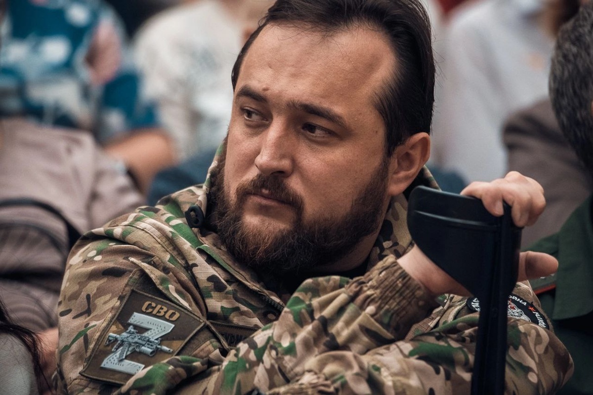 На фото  Алексея Штамбура - спикер городского парламента (г.Томск) - Сергей Сеченов