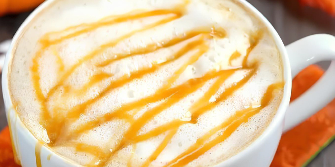 Кофе латте с карамелью и солью