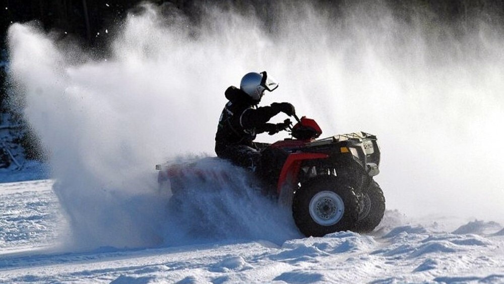 Квадроцикл в зимних условиях